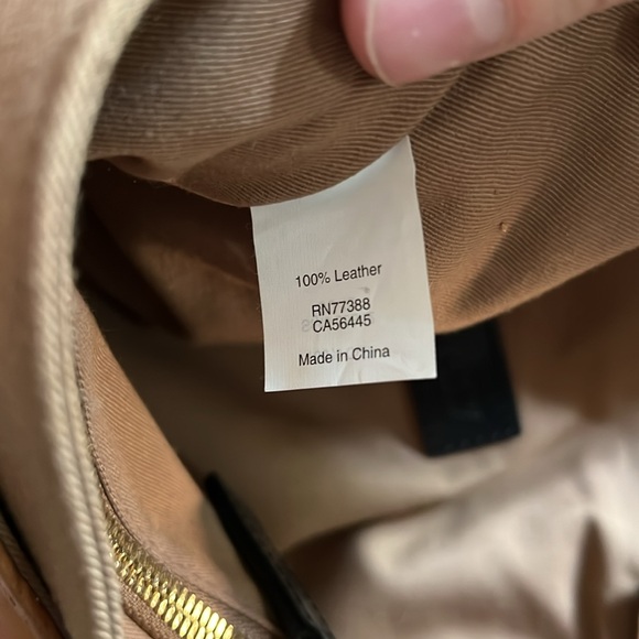 J CREW 100% Leather Shoulder Bag with Flap and Gold Chain Strap - Picture 10 of 10